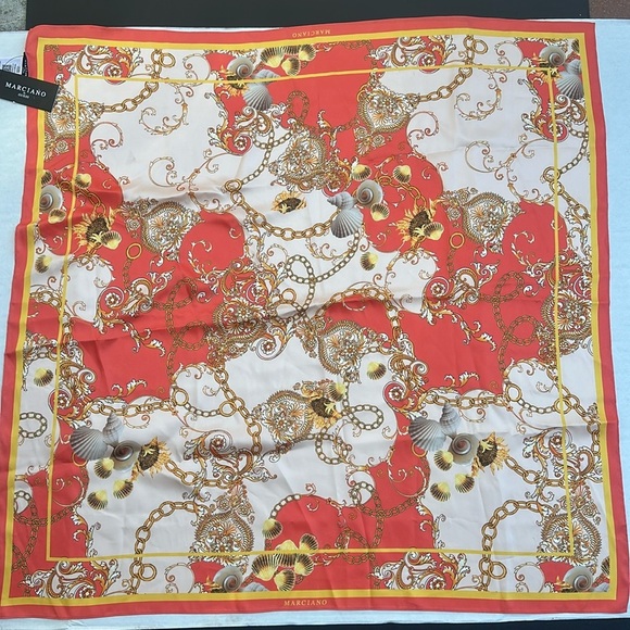 New GUESS BY MARCIANO Candice Printed Scarf - Picture 1 of 6